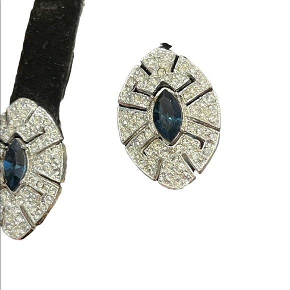 Vintage clear & blue crystal tear drop fancy party earrings - Picture 6 of 8